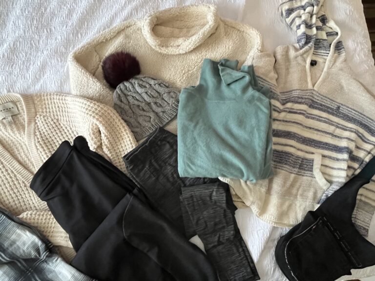 Cozy winter capsule wardrobe to sew and thrift